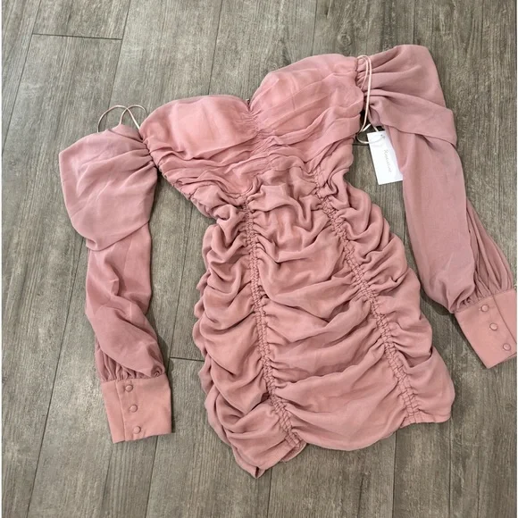 BUNDLE 2 ITEMS FOR $8✨

🌸BOUTIQUE chiffon mini dress ✨ - Picture 5 of 11